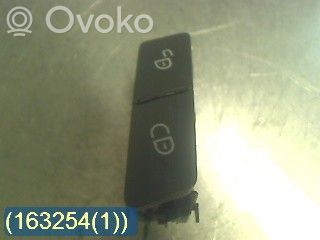 Przycisk centralnego zamka   A2048706410,03151610LK,A2048706410