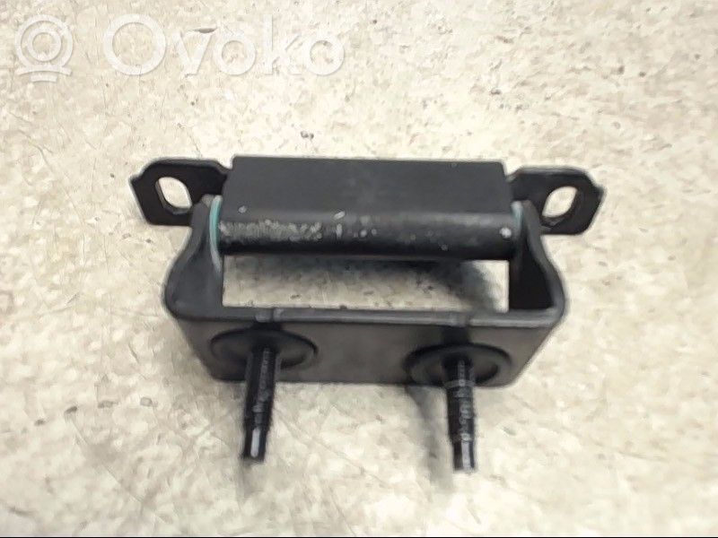 Tailgate/trunk/boot hinge   9483797