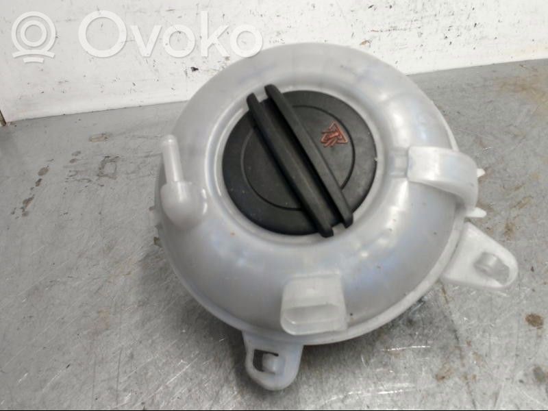 Audi A3 S3 8V Vas expansiune/rezervor lichid de răcire 