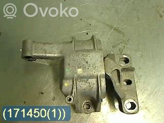 Engine mounting bracket   5N0199262D,5N0199262D