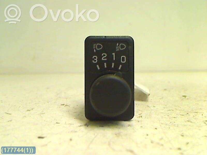 Nissan Primera Panel lighting control switch 