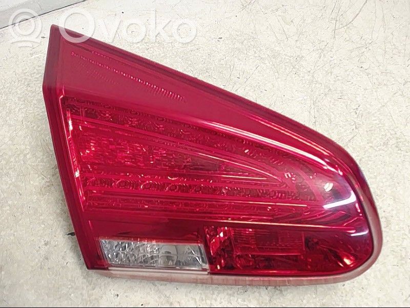 KIA Ceed Tailgate rear/tail lights 