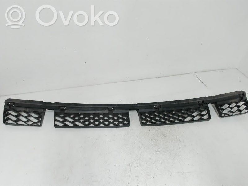 Volkswagen Touareg II Traversa di supporto paraurti posteriore 