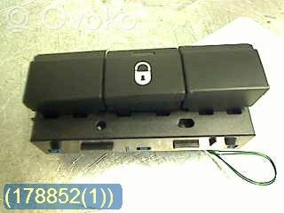 Peugeot 407 Central locking switch button 
