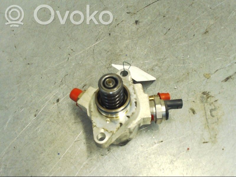 Volkswagen Golf VII Bomba interna de combustible 