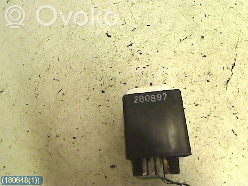 Volvo 940 Window wiper relay 