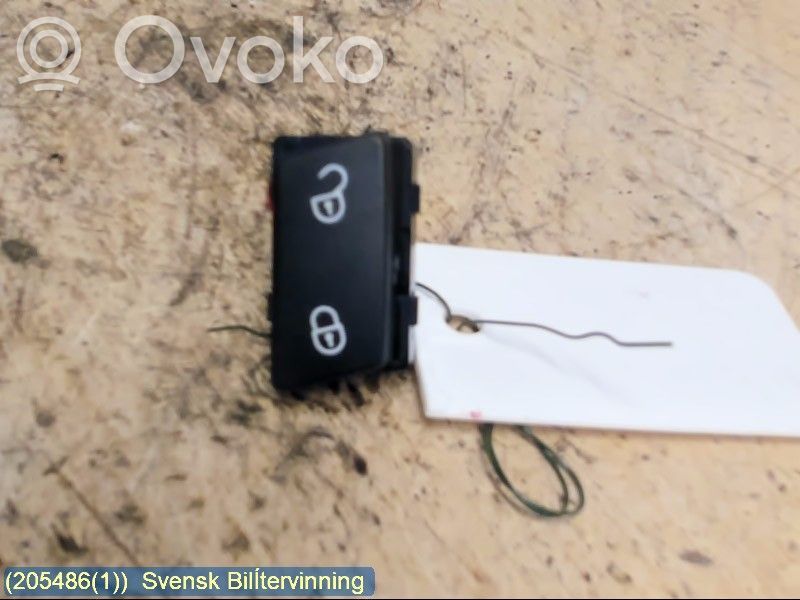 Volkswagen Touran II Central locking switch button 