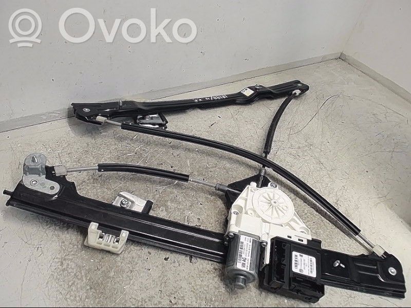 Elektryczny podnośnik szyby drzwi przednich   2K5837461,2K59597015K095979