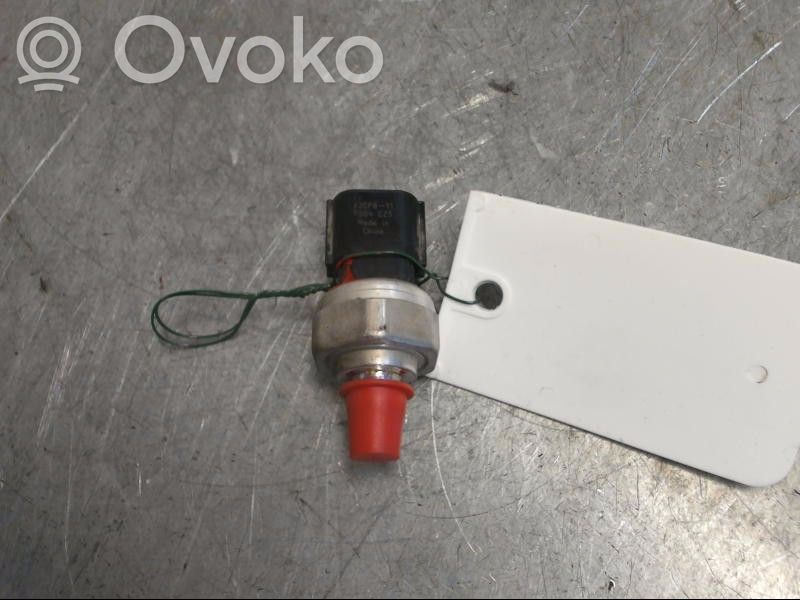 Czujnik ciśnienia klimatyzacji A/C   92136AA000,42CP811