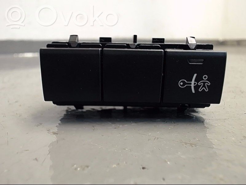Central locking switch button   96750154ZD,96750154ZD