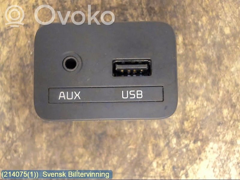 KIA Sportage Enchufe conector USB 
