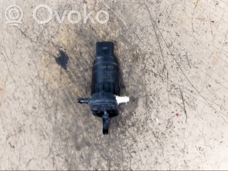 Volkswagen Sharan Pompa spryskiwacza szyby przedniej / czołowej 