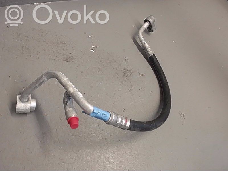 Ford Focus Ilmastointilaitteen putki (A/C) 