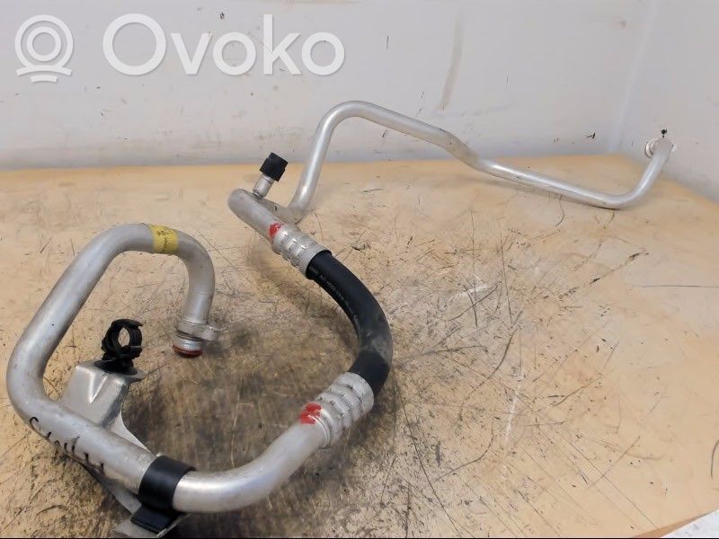 Opel Vivaro Klimaleitung / Klimaschlauch 