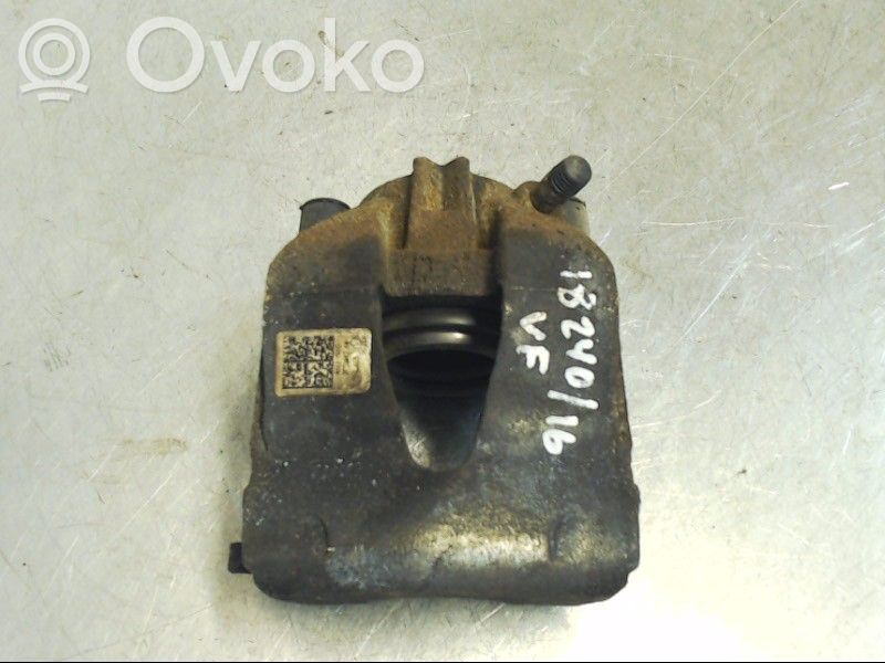 Etujarrusatula   5Q0615123A