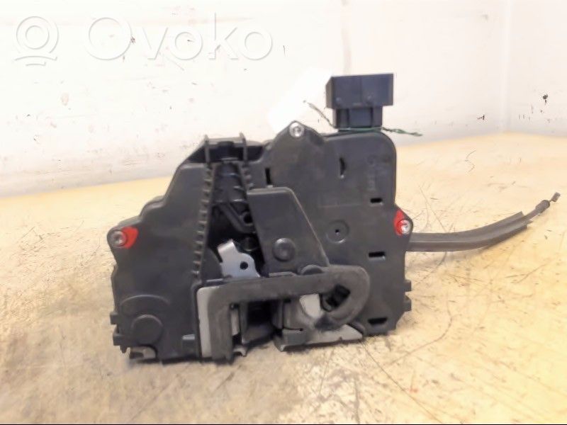 Peugeot Boxer Front door lock 