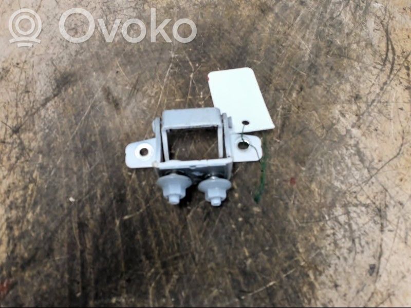 Hyundai i30 Tailgate/trunk/boot hinge 