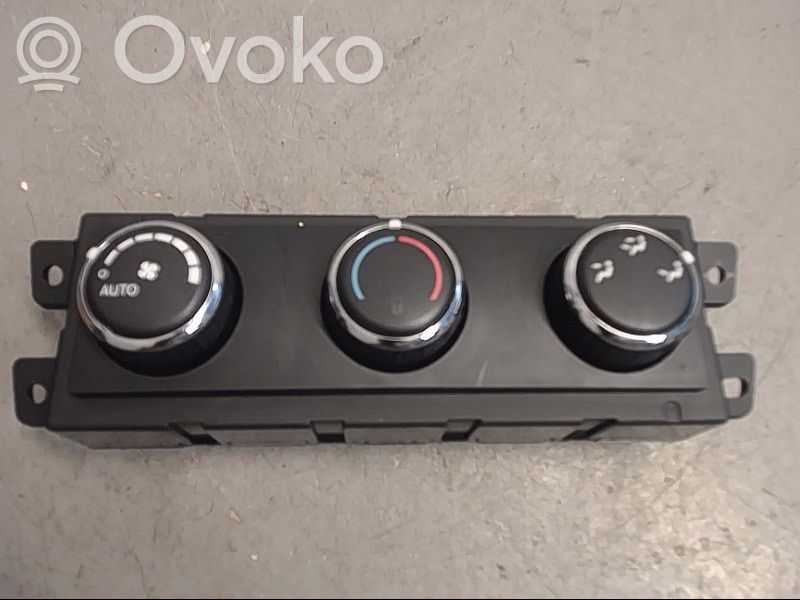 Fiat Freemont Panel klimatyzacji 