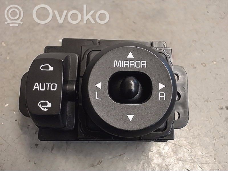 KIA Ceed Wing mirror switch 