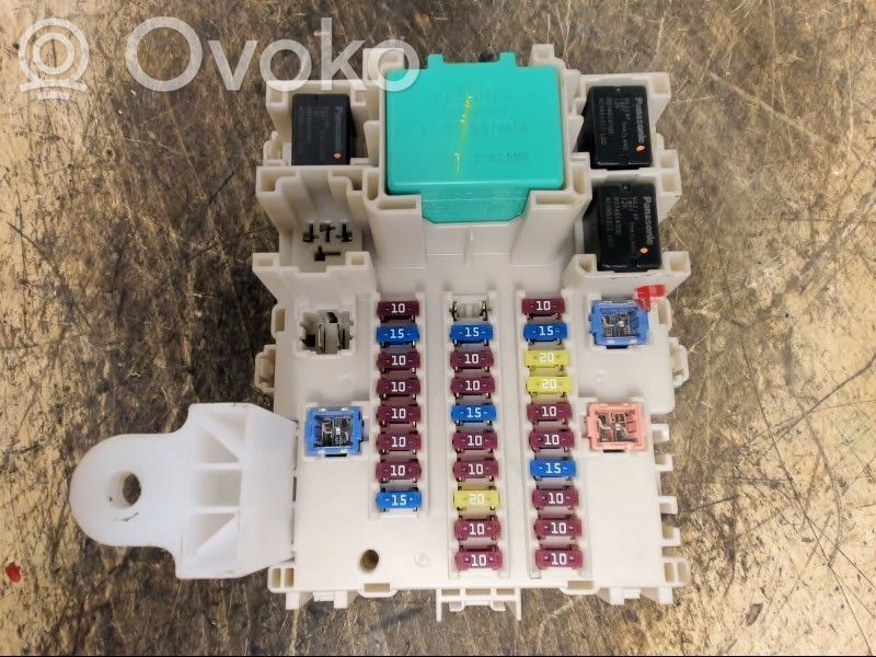 Isuzu D-Max Fuse module 