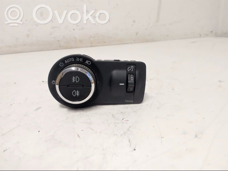 Light switch   95297425,10026916,95297425