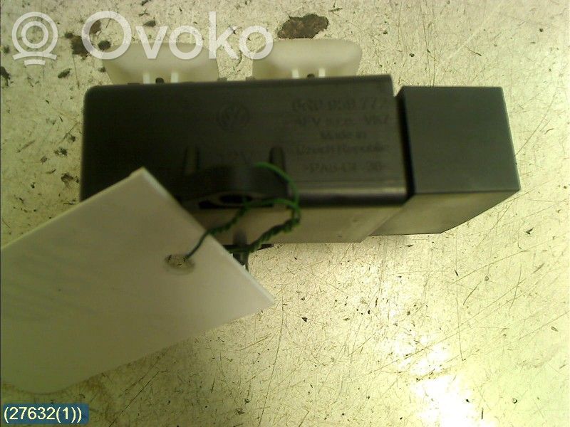 Seat Ibiza IV (6J,6P) Seat heating relay 