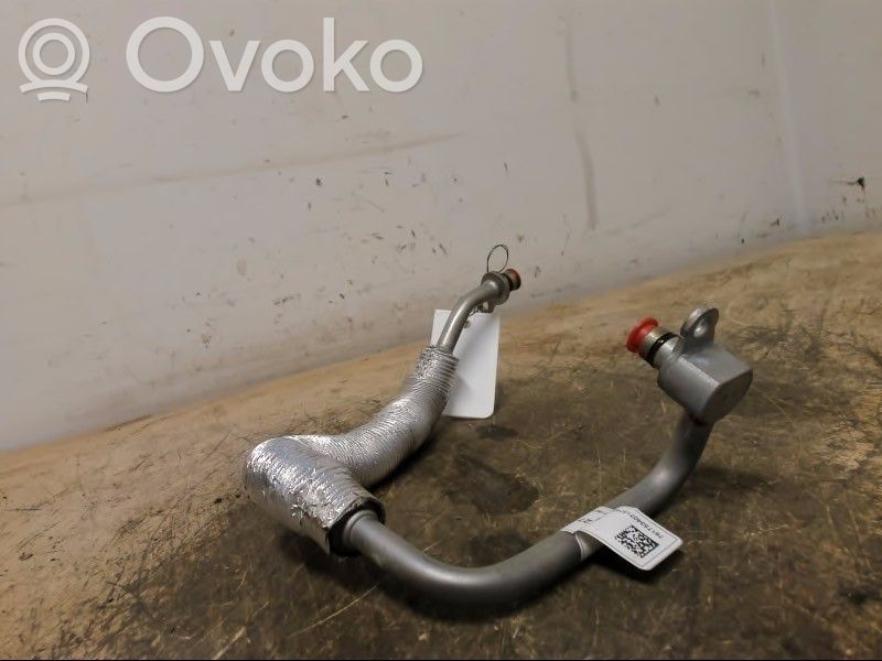 BMW 5 G30 G31 G38 Przewód olejowy smarowania turbiny 
