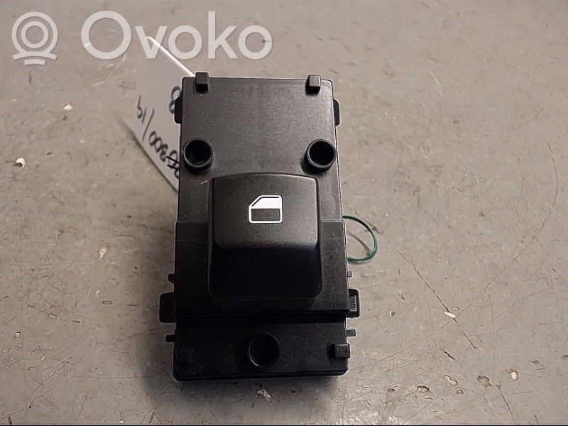 Electric window control switch   93581J7050,40B5221500
