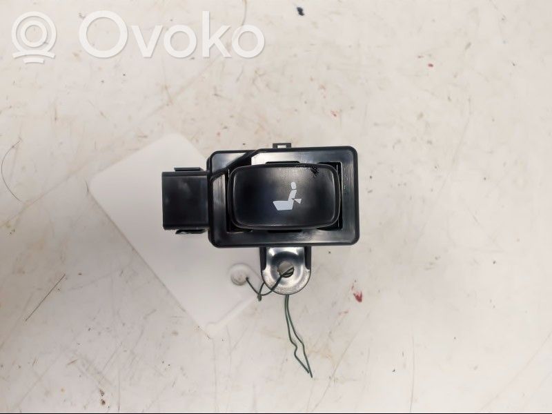 KIA Ceed Seat control switch 