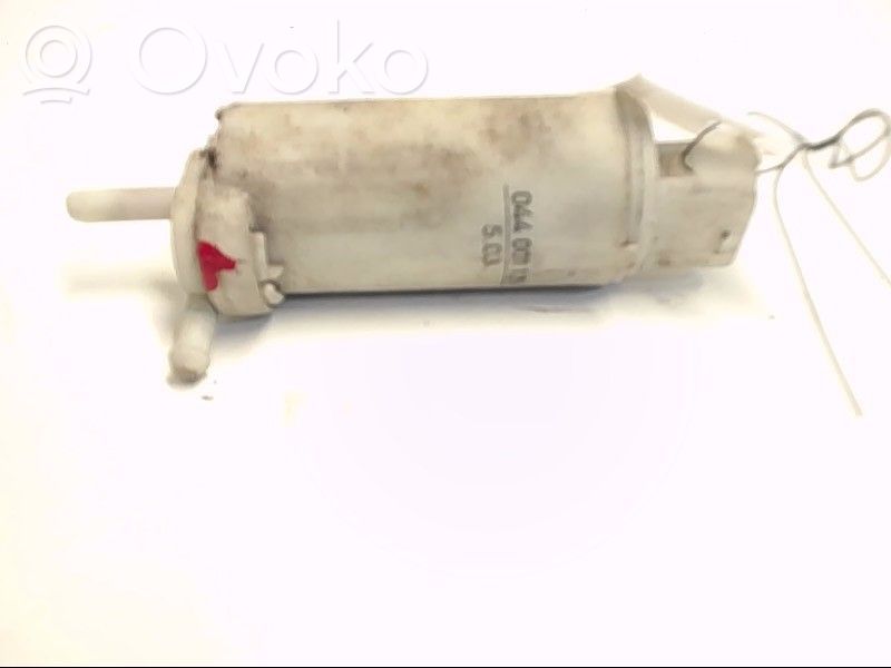 Volvo 940 Windscreen/windshield washer pump 