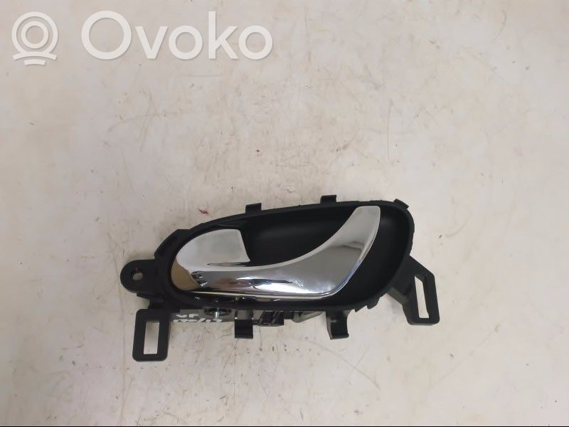 Nissan Qashqai Mâner interior ușă față 