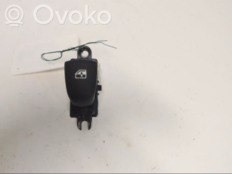 Nissan Qashqai Przyciski szyb 
