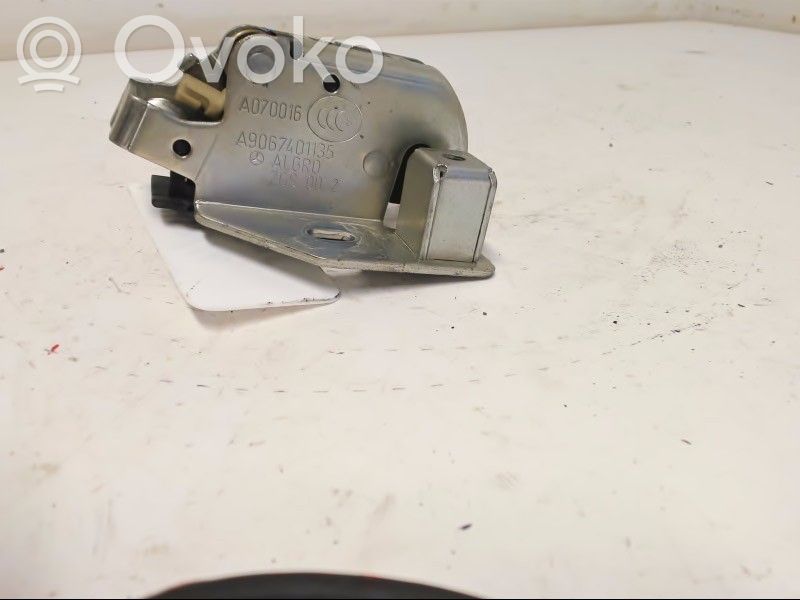 Volkswagen Crafter Rear door lock 