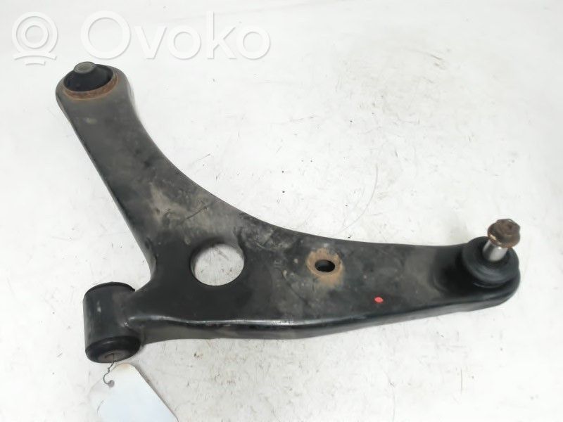 Mitsubishi Colt Querlenker Achsschenkel vorne 
