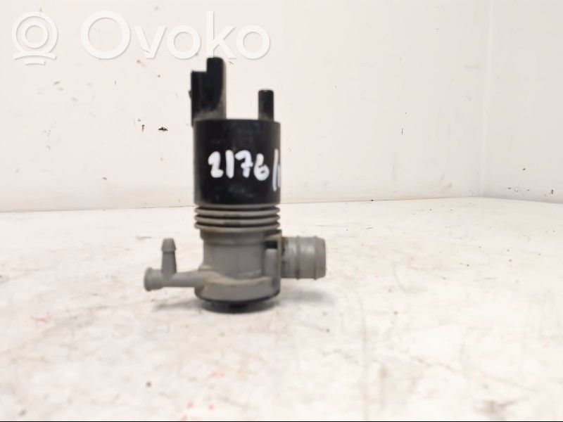 Opel Vivaro Windscreen/windshield washer pump 