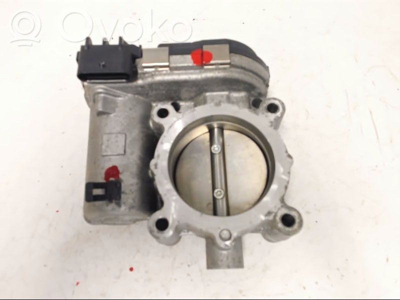 Mercedes-Benz A W176 Valvola a farfalla