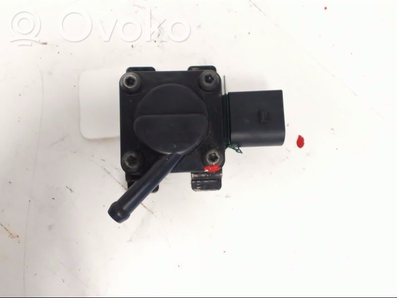 Capteur de température des gaz d'échappement   001110G04,13627789219