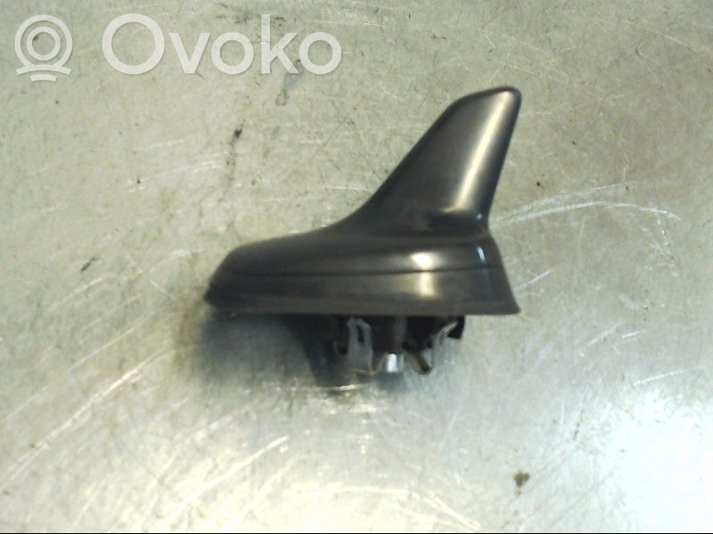 Volkswagen Golf VII Radion antenni 