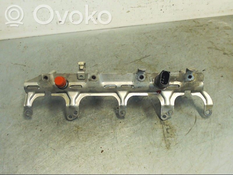 Audi A5 8T 8F Rampă alimentare injectoare 