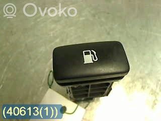 Lexus RX 330 - 350 - 400H Fuel tank opening switch 