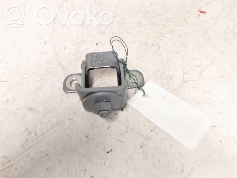 Renault Clio IV Tailgate/trunk/boot hinge 