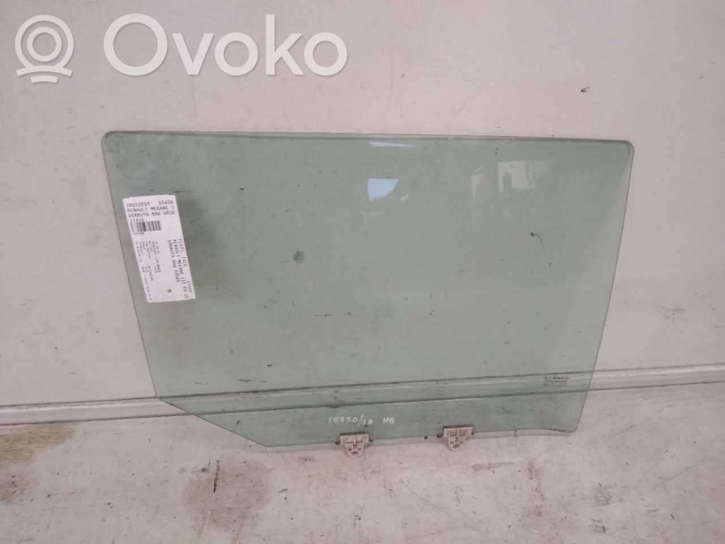 Takaoven ikkunalasi   823000026R