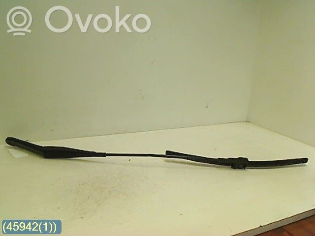 Ford Focus Front wiper blade arm 