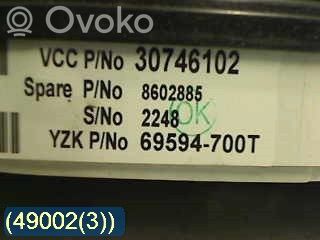 Volvo V70 Speedometer (instrument cluster) 