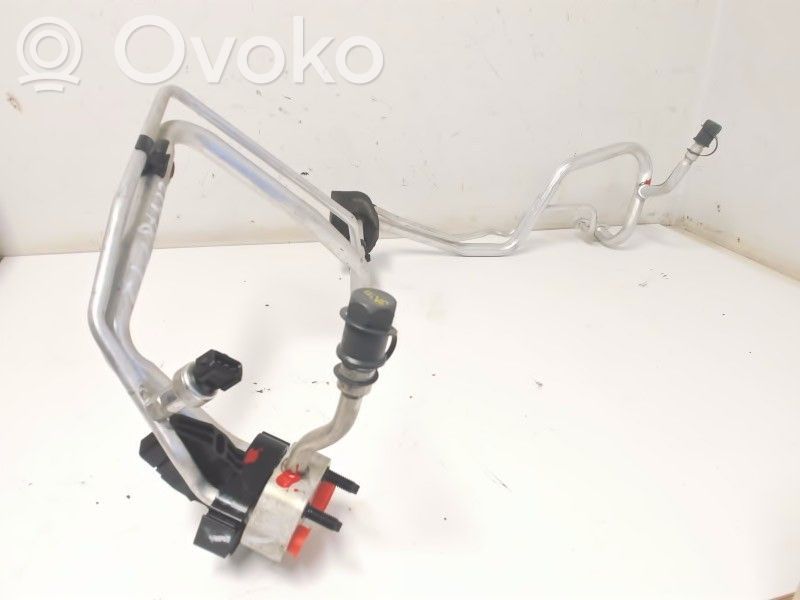 Volvo XC60 Ilmastointilaitteen putki (A/C) 