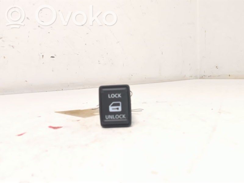 Nissan NP300 Central locking switch button 
