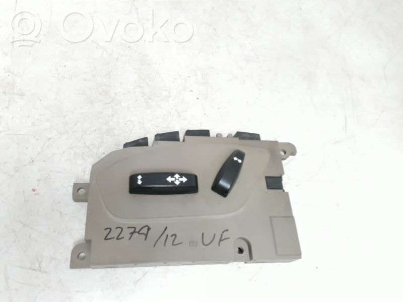 Volvo V70 Seat control switch 