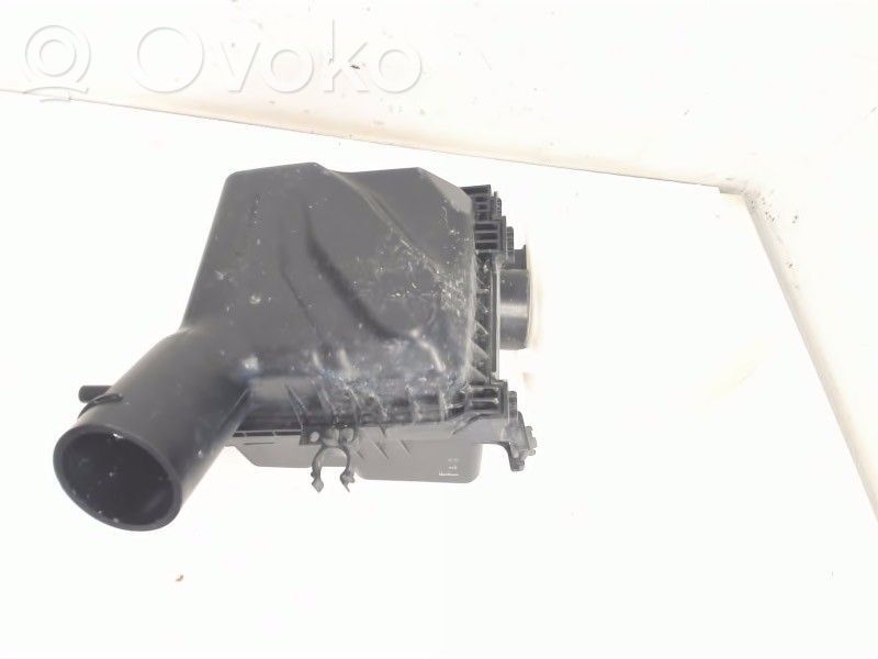 Subaru Legacy Air filter box 