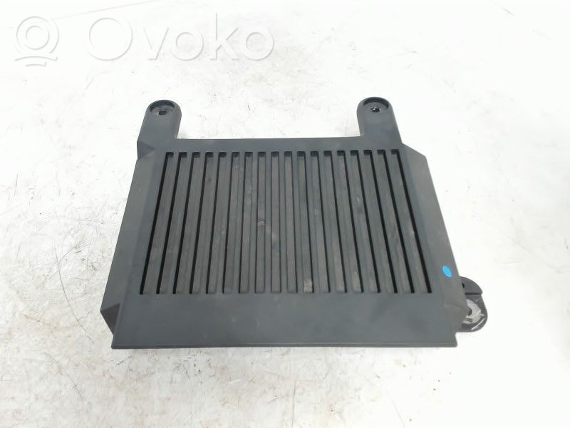 Volvo XC70 Garso stiprintuvas 