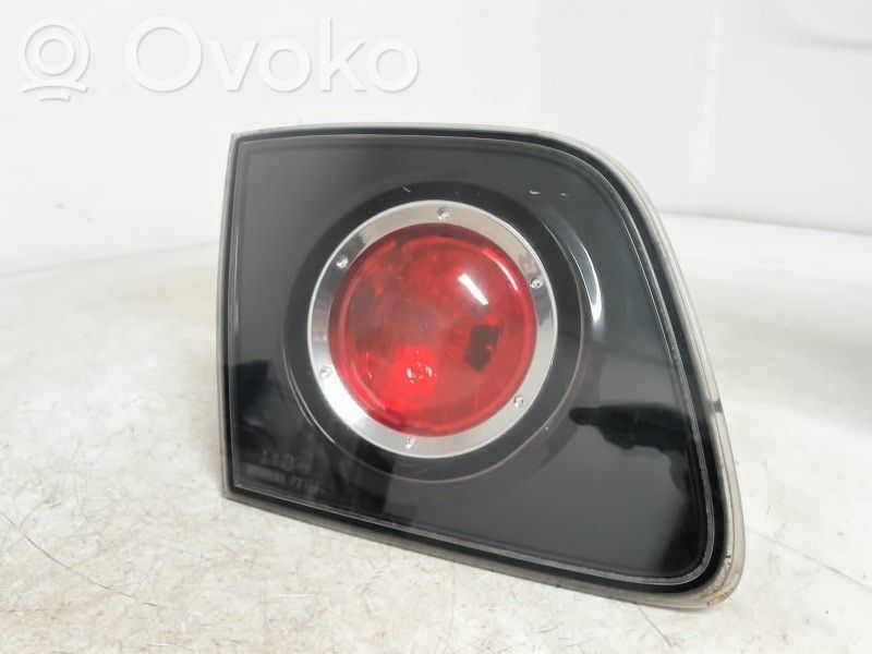 Mazda 3 I Takaluukun takavalot 